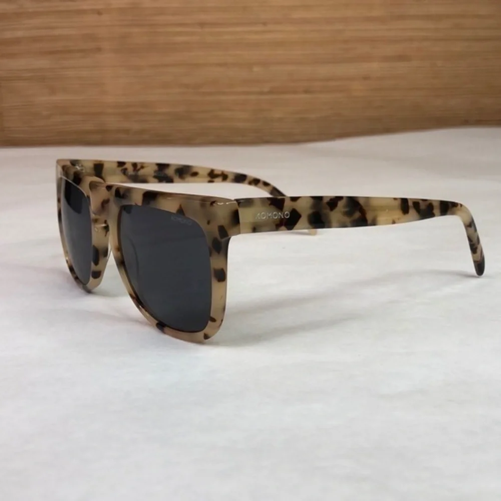 KOMONO Bennet Ivory Demi Sunglasses (NEW)